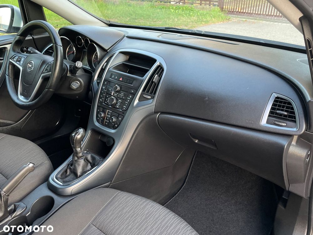Opel Astra 1.3 CDTI Essentia ecoFLEX - 12