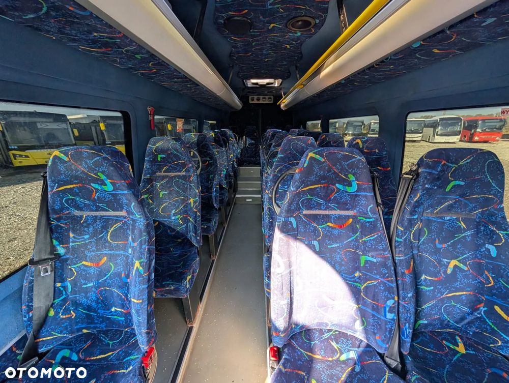 Mercedes-Benz Sprinter 516 - 11