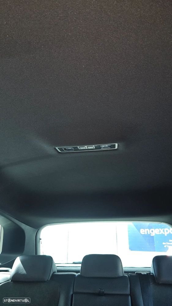 VW Tiguan 2.0 TDI R-Line DSG - 25