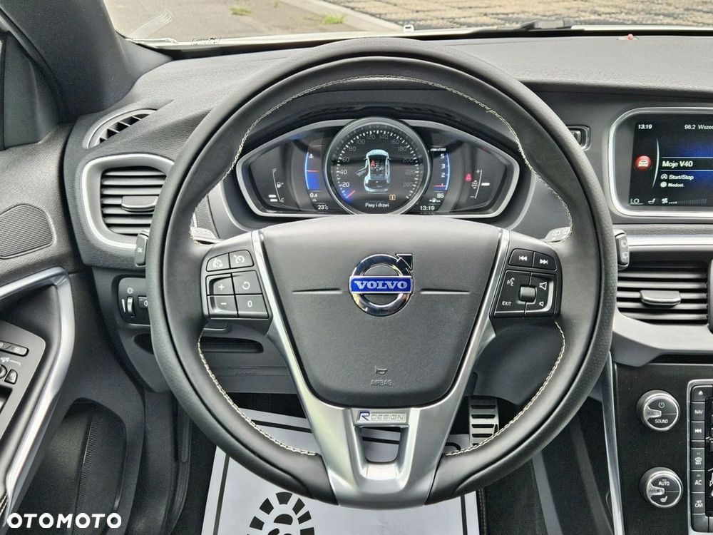 Volvo V40 D2 R-Design Momentum - 11
