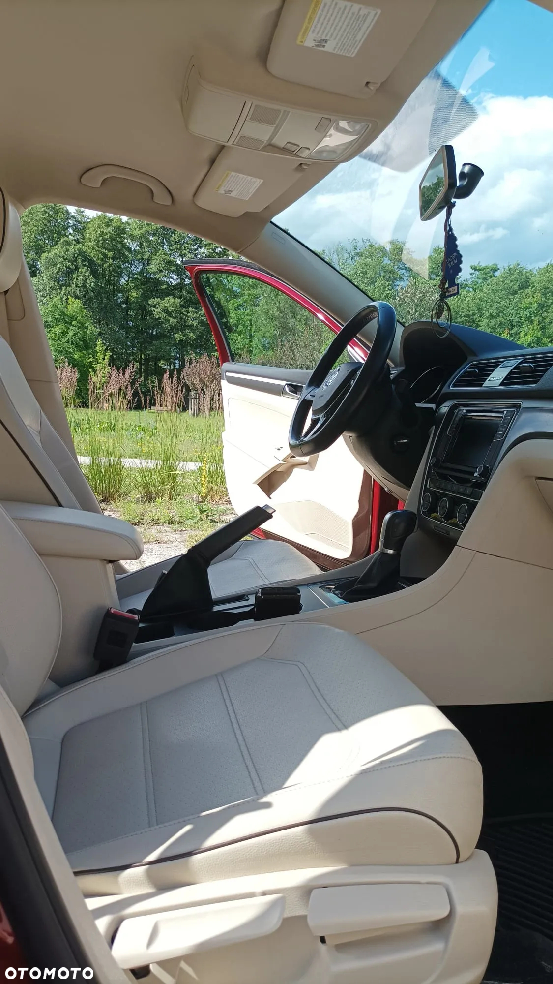 Volkswagen Passat - 24