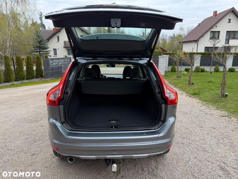 Volvo XC 60 D3 SCR Momentum - 34