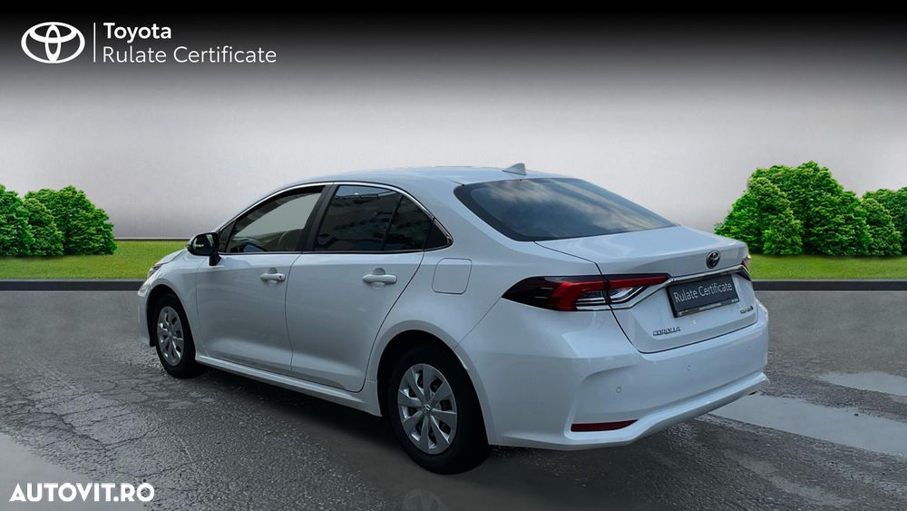 Toyota Corolla 1.8 HSD Business - 3