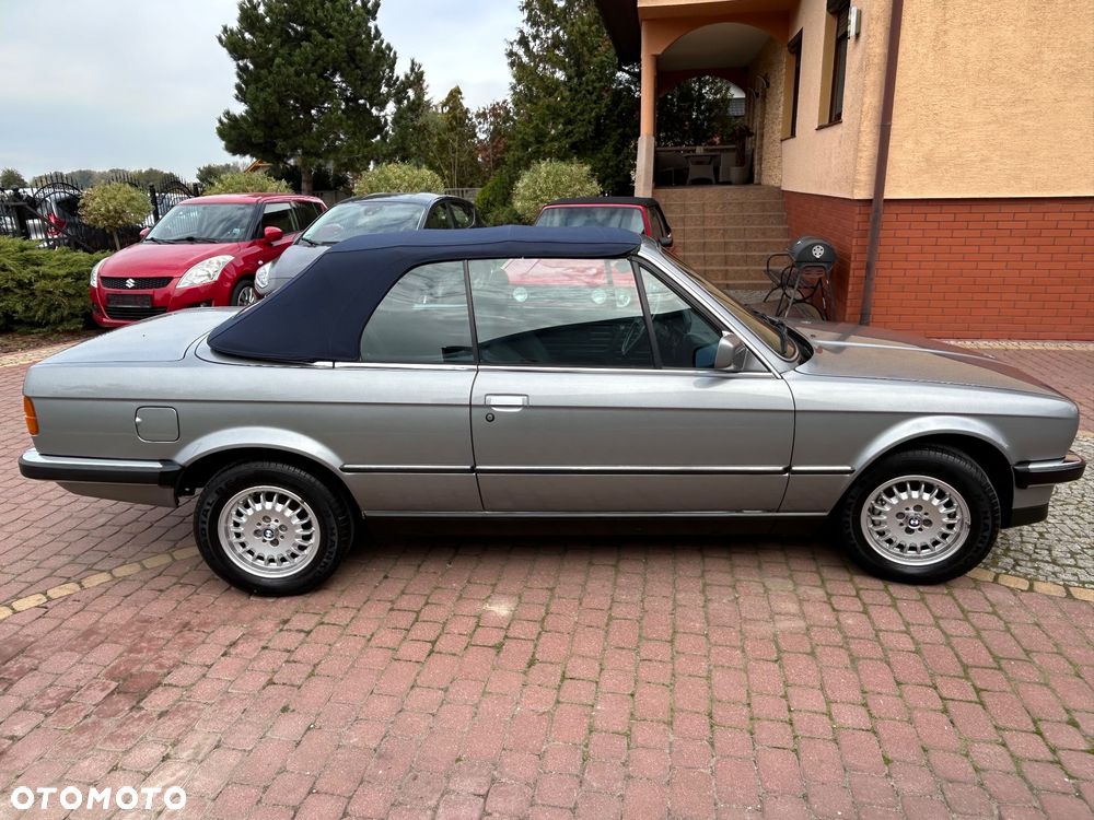 BMW Seria 3 320i - 11