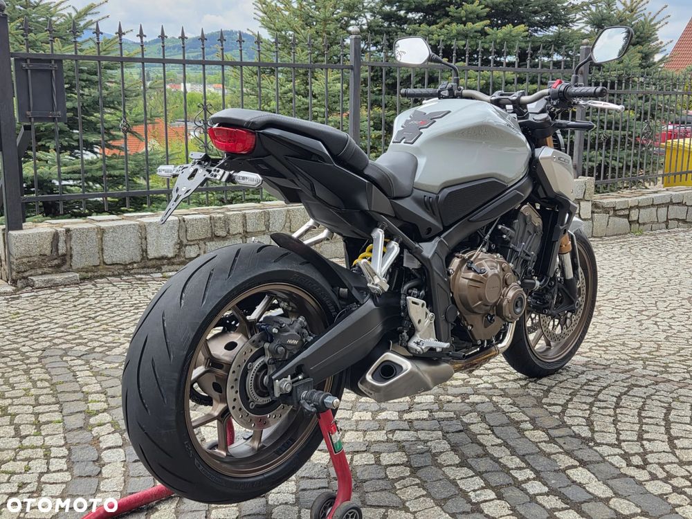 Honda CB - 4