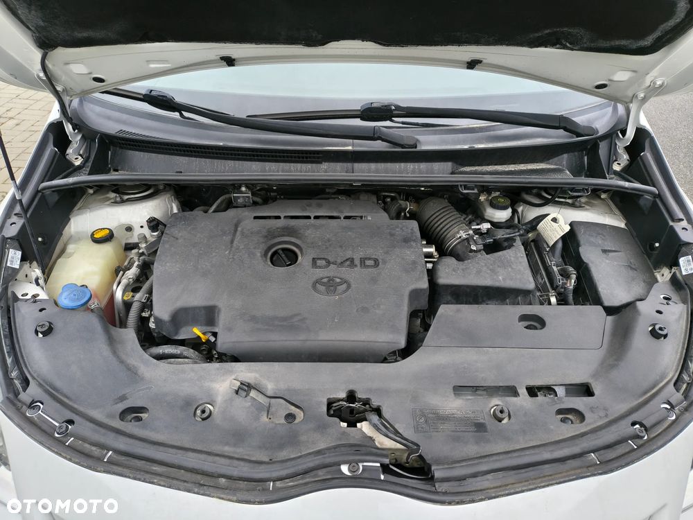 Toyota Verso 2.0 D-4D Premium - 8