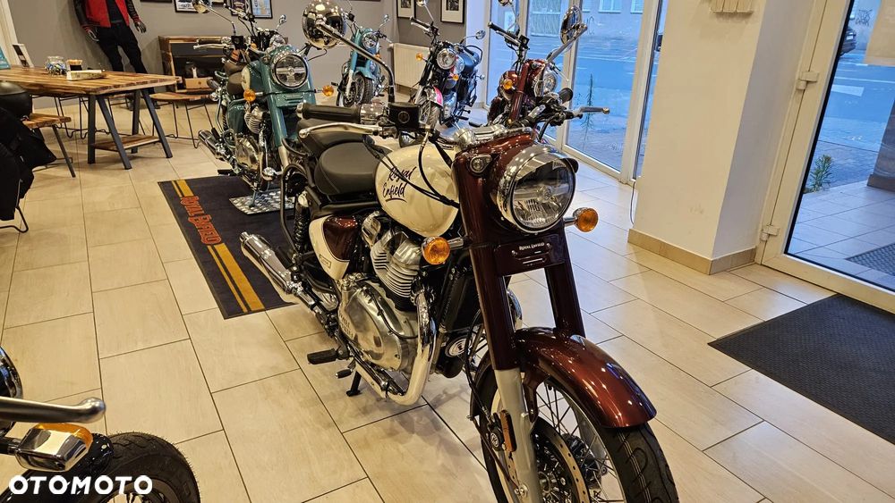 Royal Enfield Classic - 13