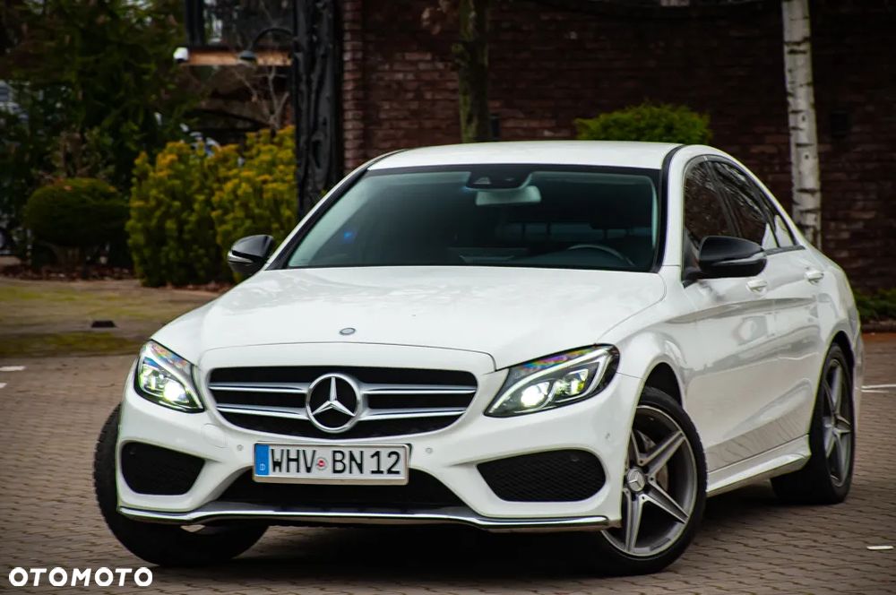 Mercedes-Benz Klasa C 200 7G-TRONIC AMG Line - 27
