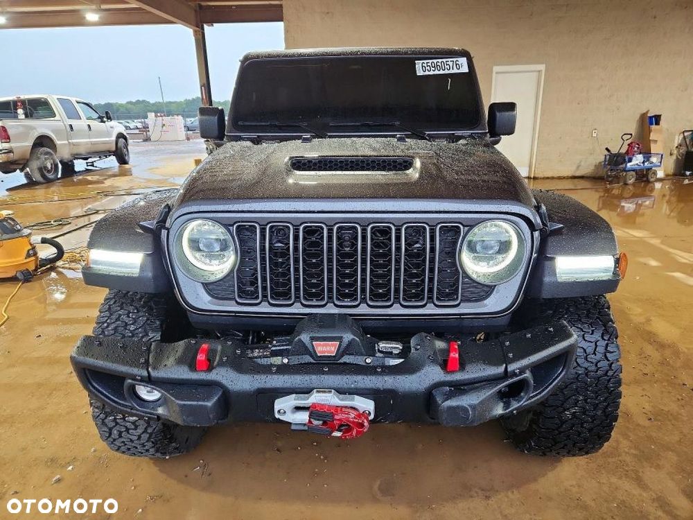 Jeep Wrangler - 6