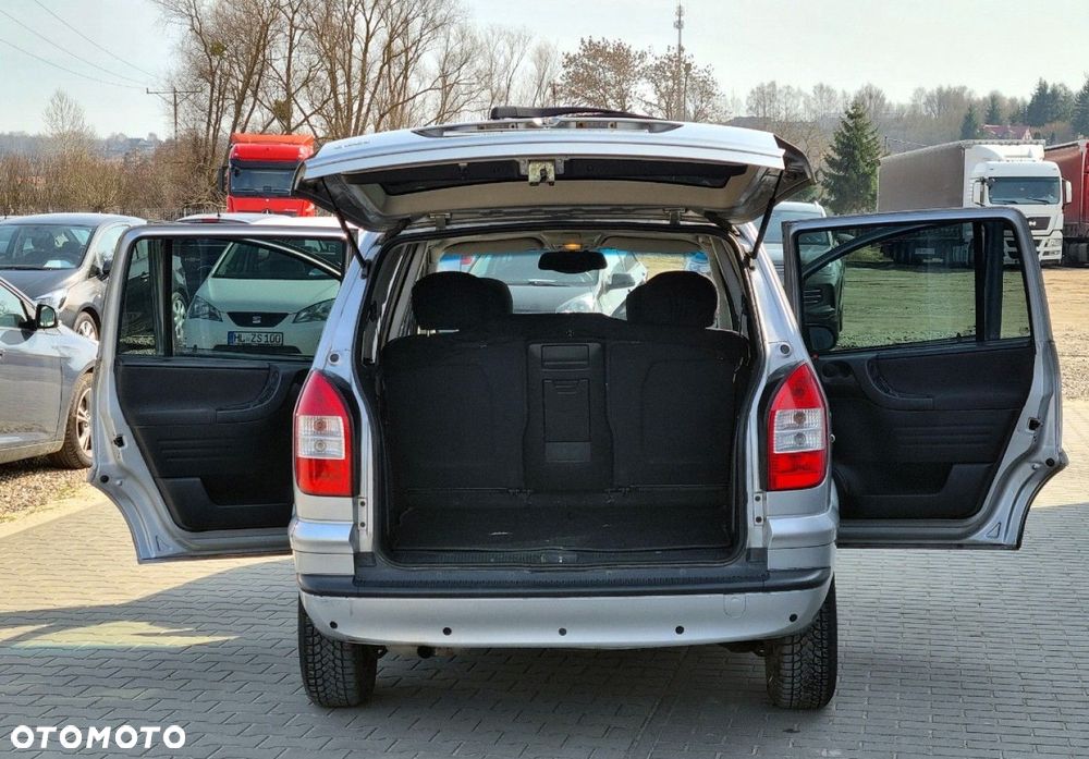 Opel Zafira - 13