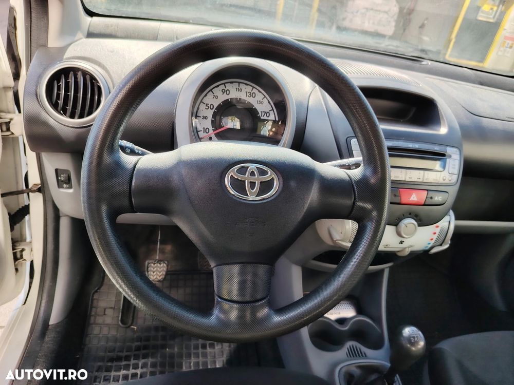 Toyota Aygo - 4