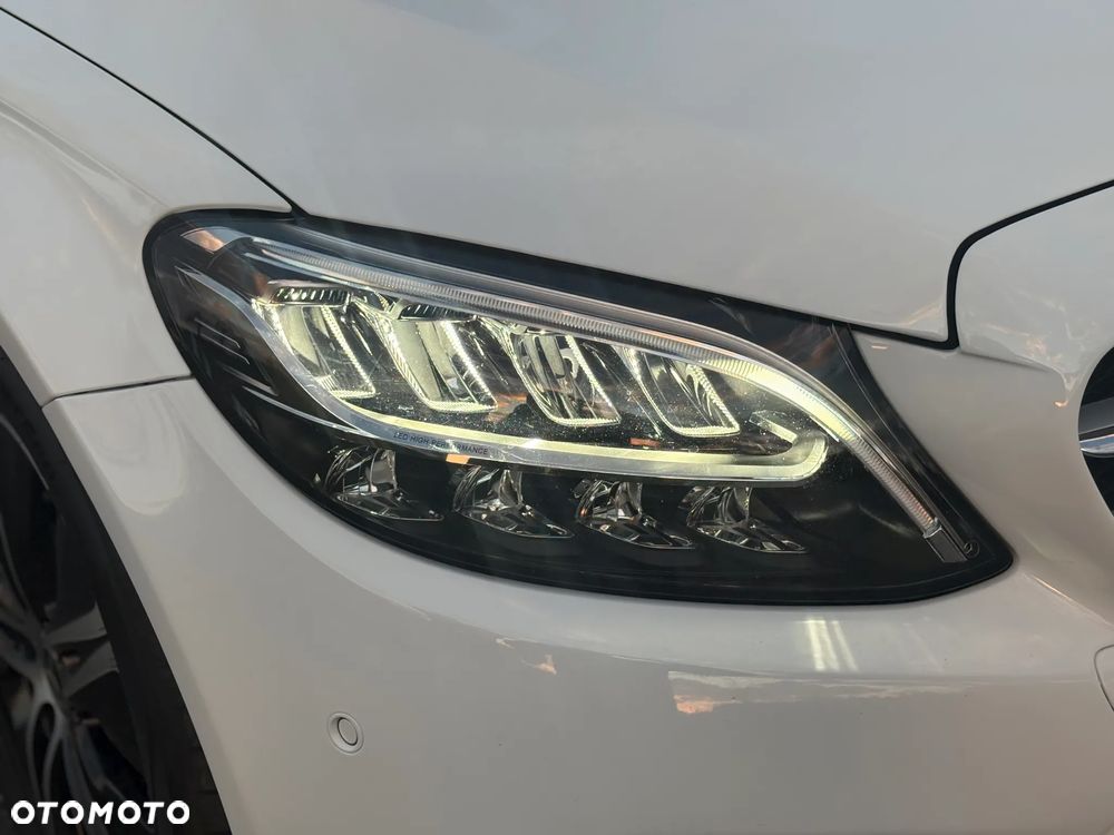 Mercedes-Benz Klasa C 220 d 9G-TRONIC - 29