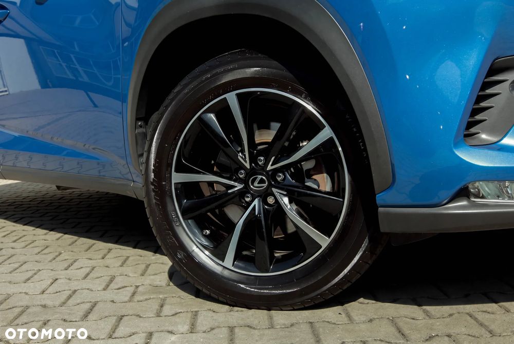 Lexus NX 300h Comfort AWD - 5