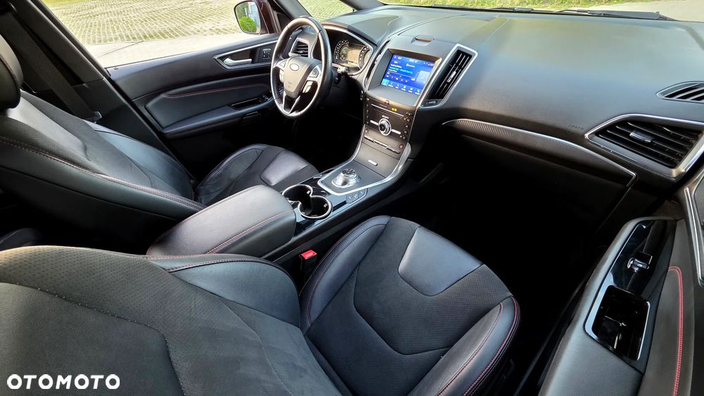 Ford S-Max 2.0 EcoBlue ST-LINE - 36