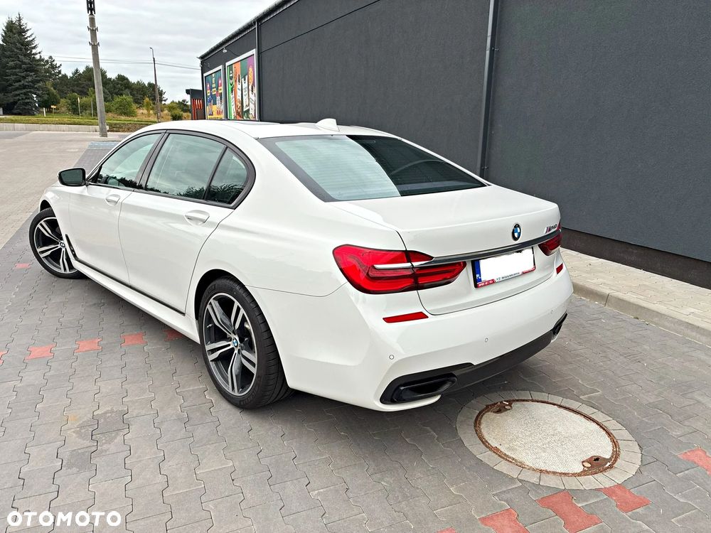 BMW Seria 7 740Li - 25
