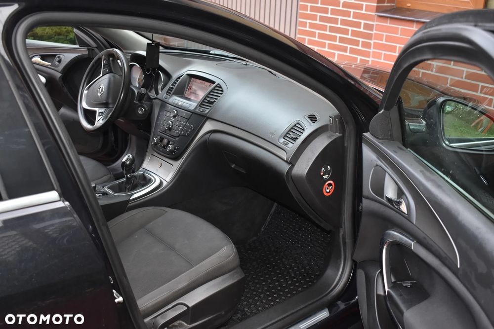 Opel Insignia 1.8 Sport - 11