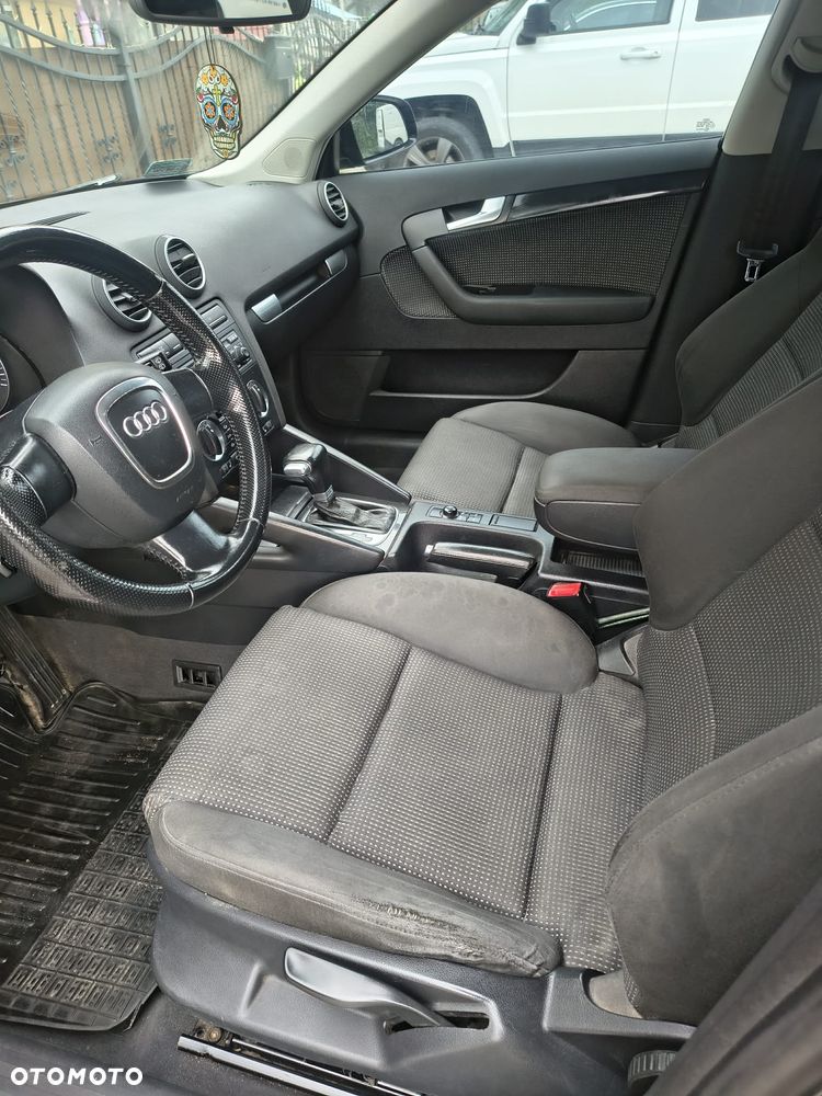 Audi A3 Sportback 2.0 TDI DPF Ambiente S tronic - 12
