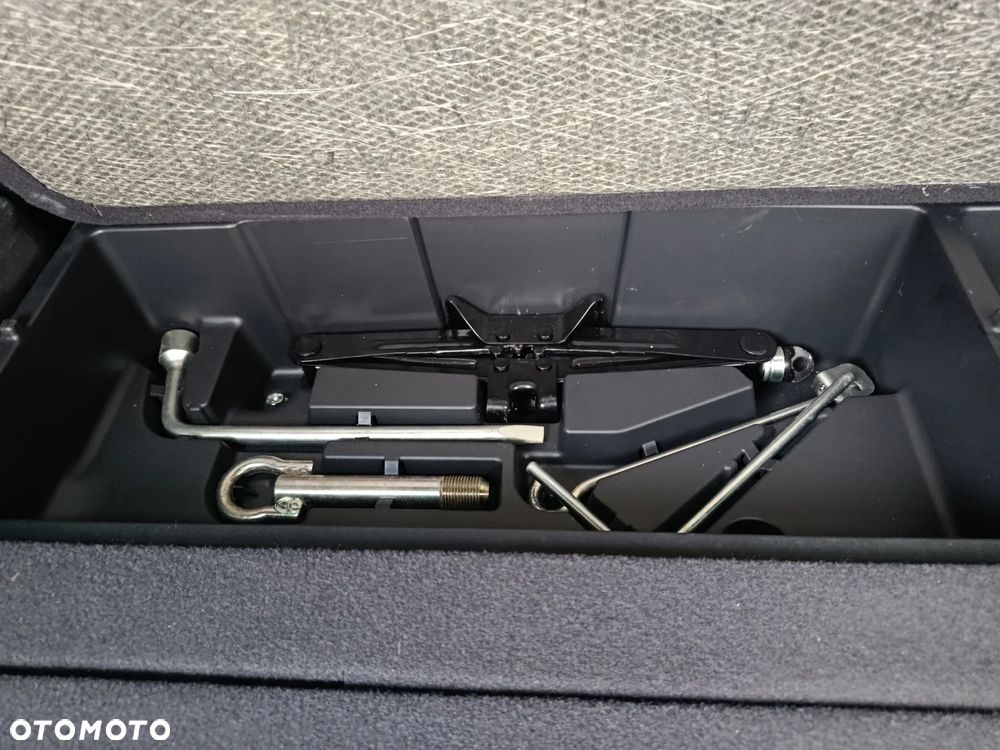 Toyota Verso 2.0 D-4D - 29