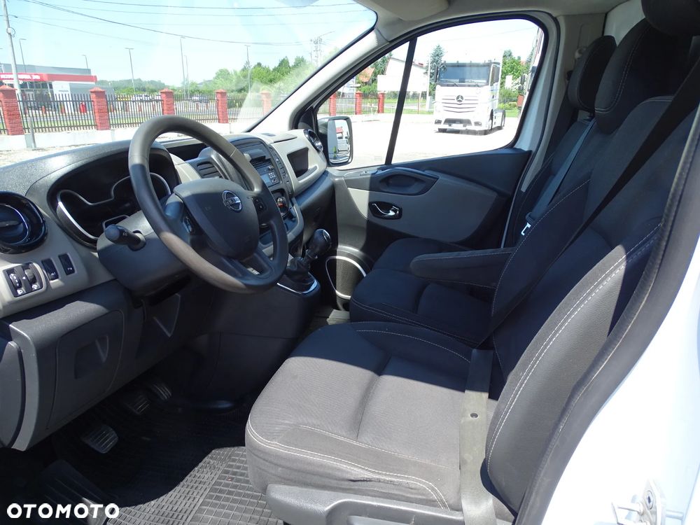 Nissan NV300 - 8
