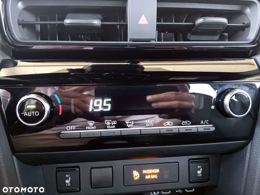 Toyota Yaris Cross Hybrid 1.5 Style - 17