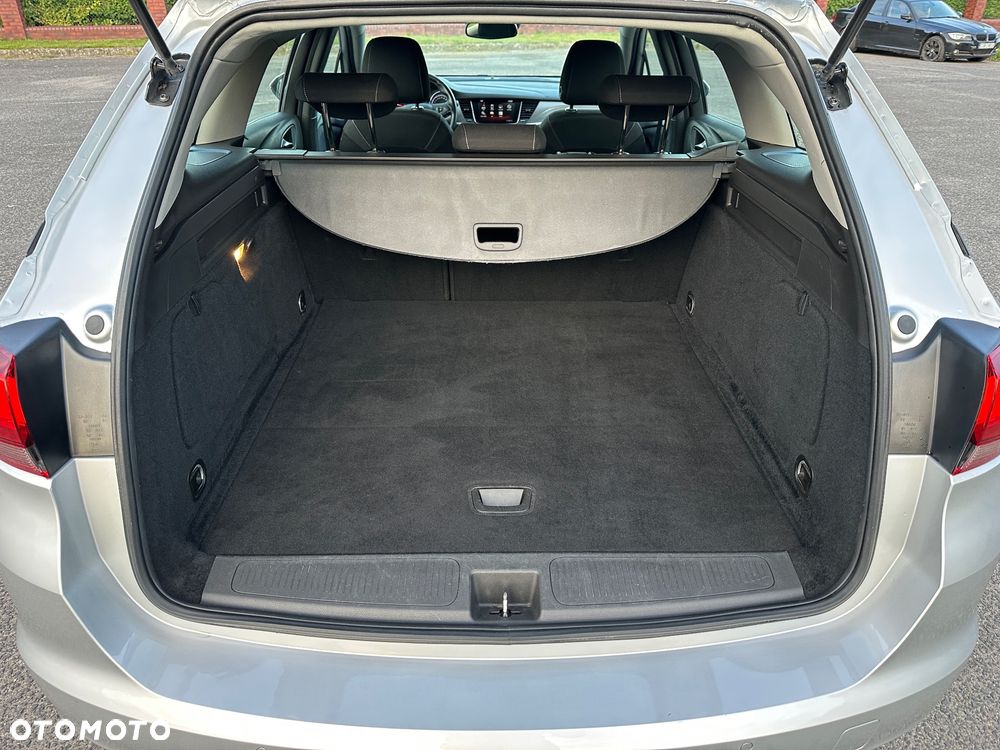 Opel Astra 1.6 CDTI Sport - 35