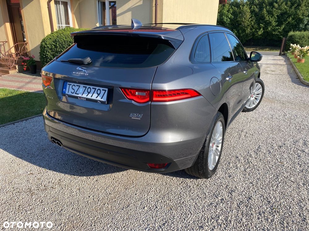 Jaguar F-Pace 20d AWD R-Sport - 5