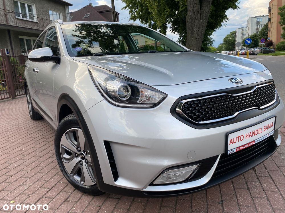 Kia Niro 1.6 GDI Hybrid M - 30