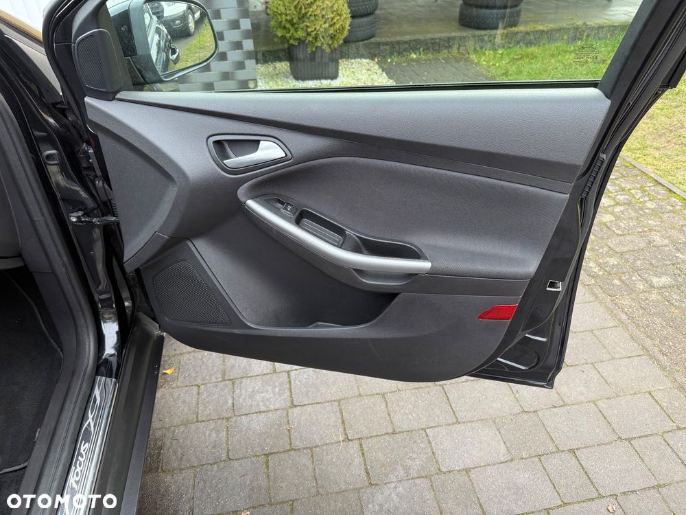 Ford Focus 1.0 EcoBoost Start-Stopp-System Champions Edition - 12