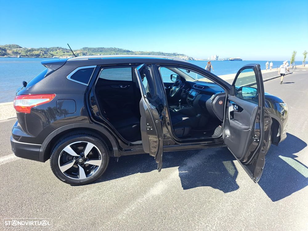 Nissan Qashqai 1.5 dCi N-Connecta 18 - 11
