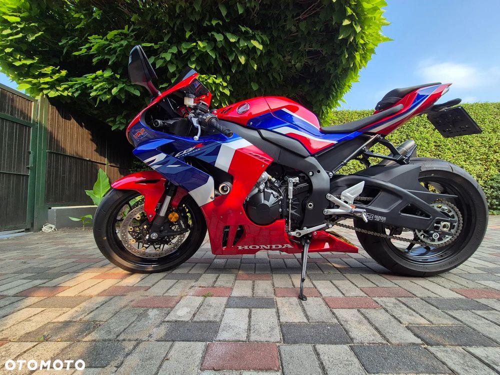 Honda CBR - 7