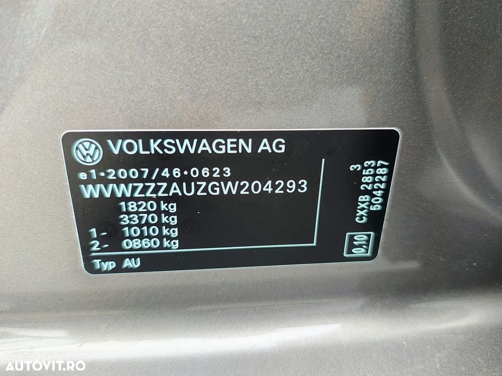 Volkswagen Golf 1.6 TDI BlueMotion Technology Lounge - 8