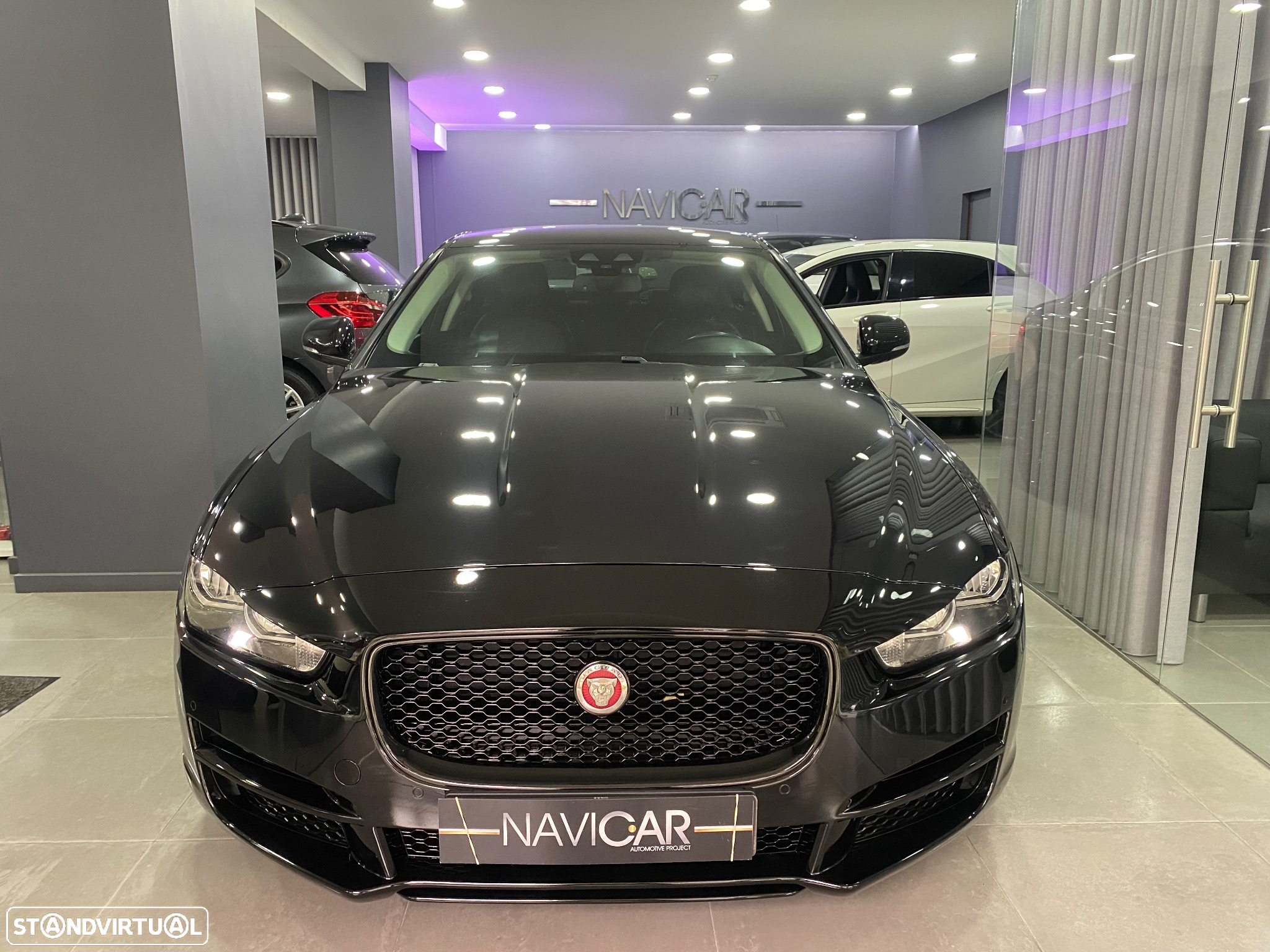 Jaguar XE 2.0 D Portfolio Aut. - 14