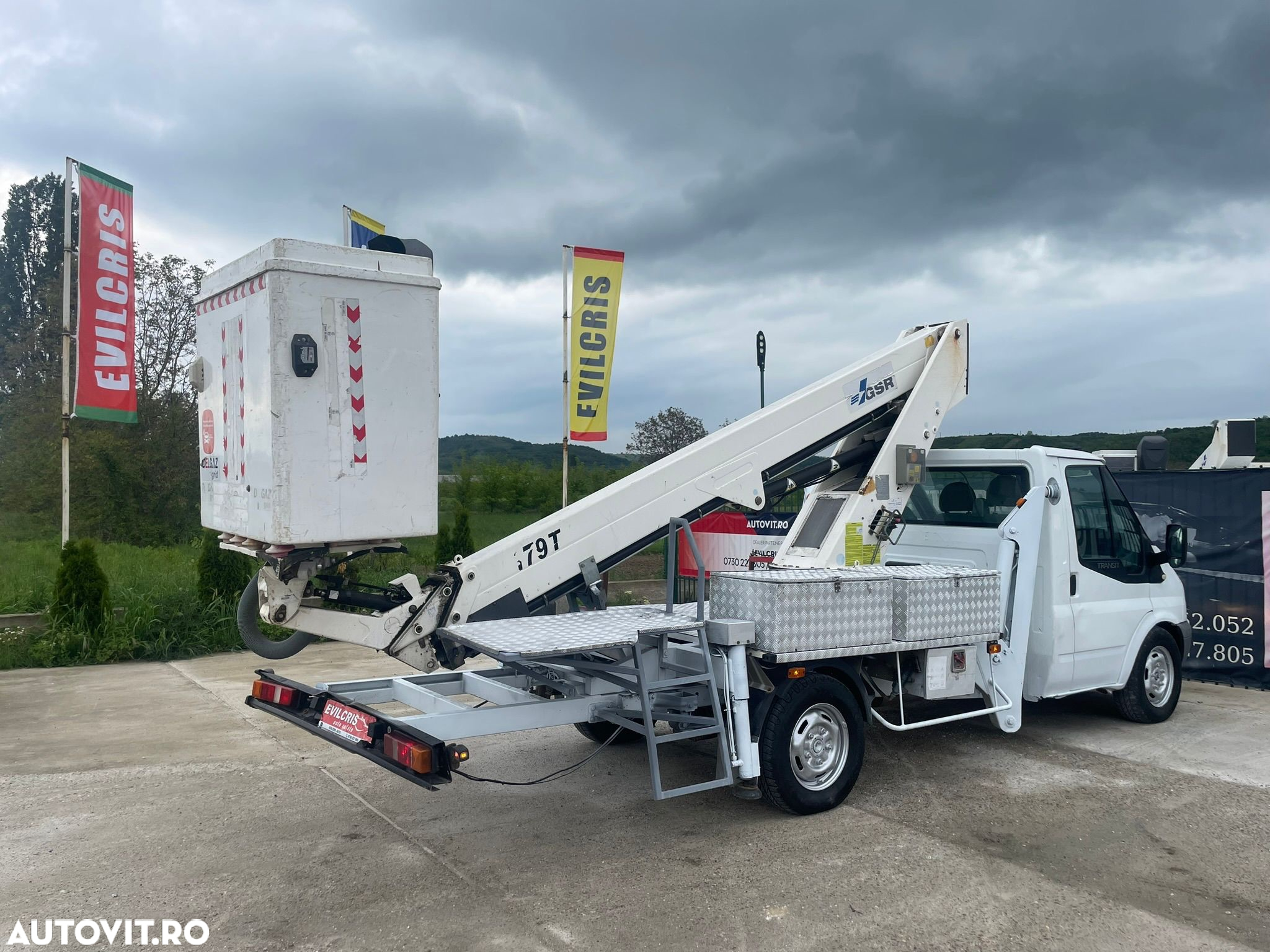 Ford Transit NACELA 4x4 18 M - 25