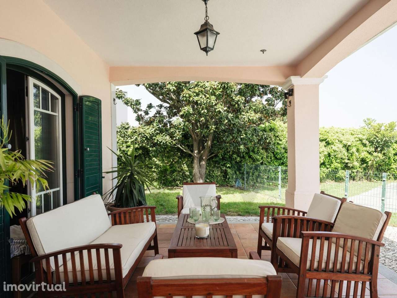 Moradia T5 com Piscina e Grande Jardim em Almada | Espaço Raro para Vi - Grande imagem: 5/31