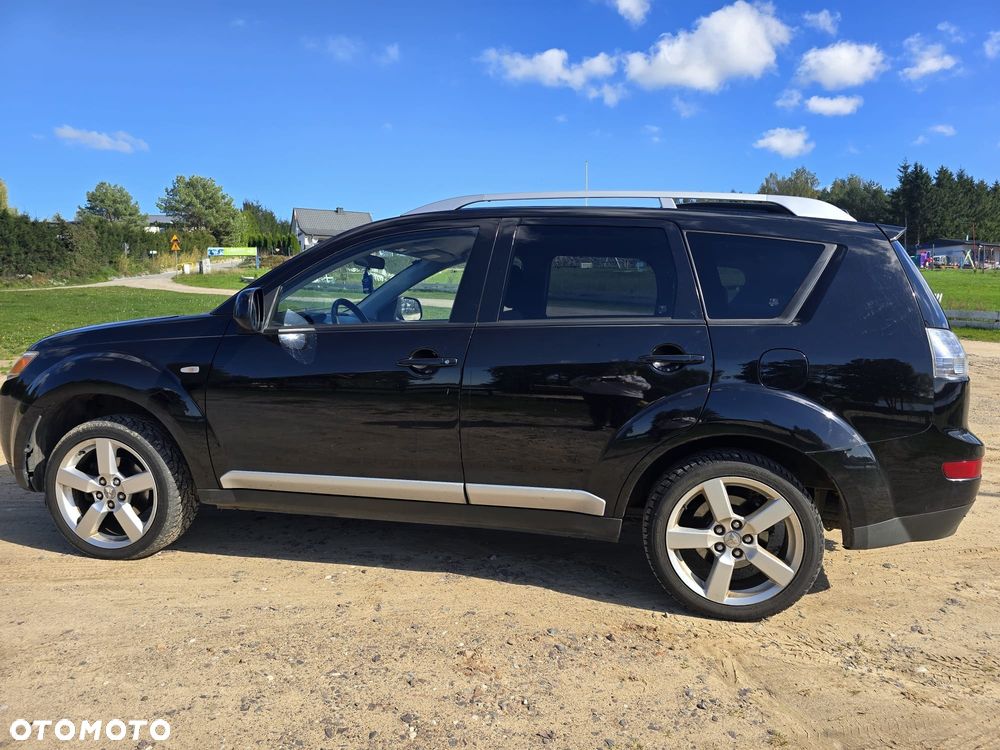 Mitsubishi Outlander - 6