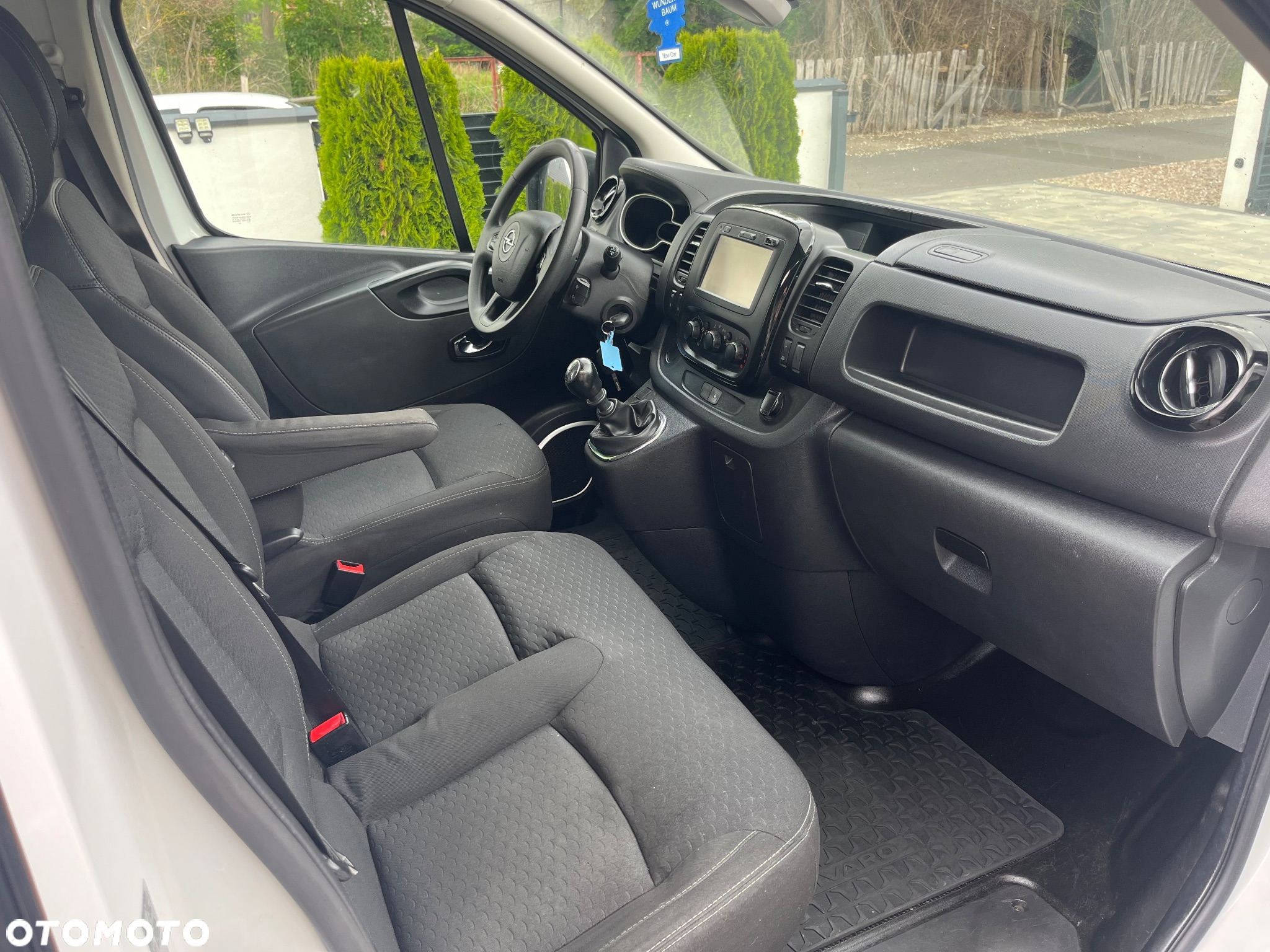 Opel Vivaro - 17