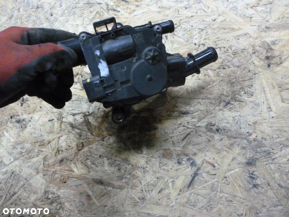 HYUNDAI I30 III 1.5 DPI OBUDOWA TERMOSTATU 063-540154 - 3