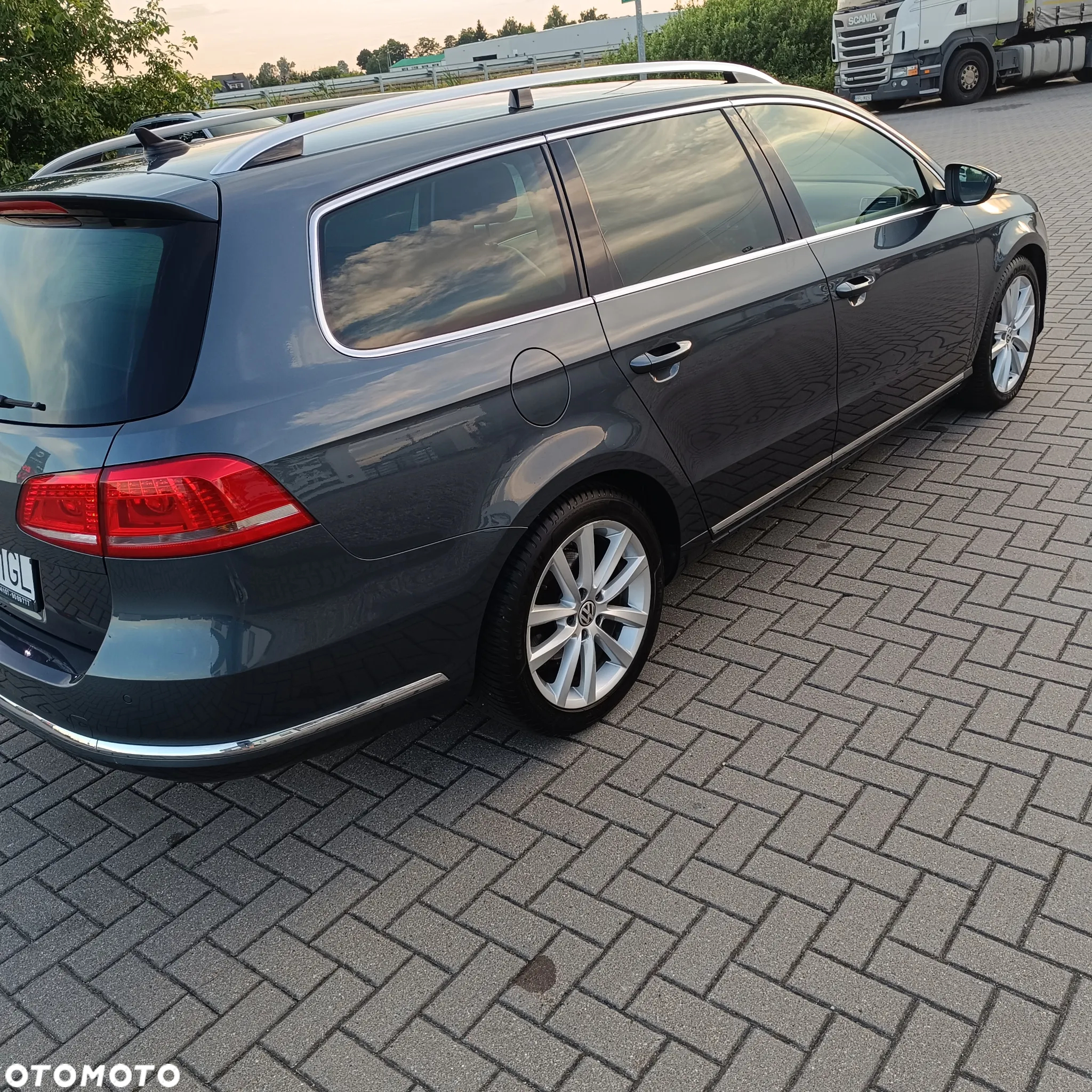 Volkswagen Passat 2.0 TDI Highline - 4