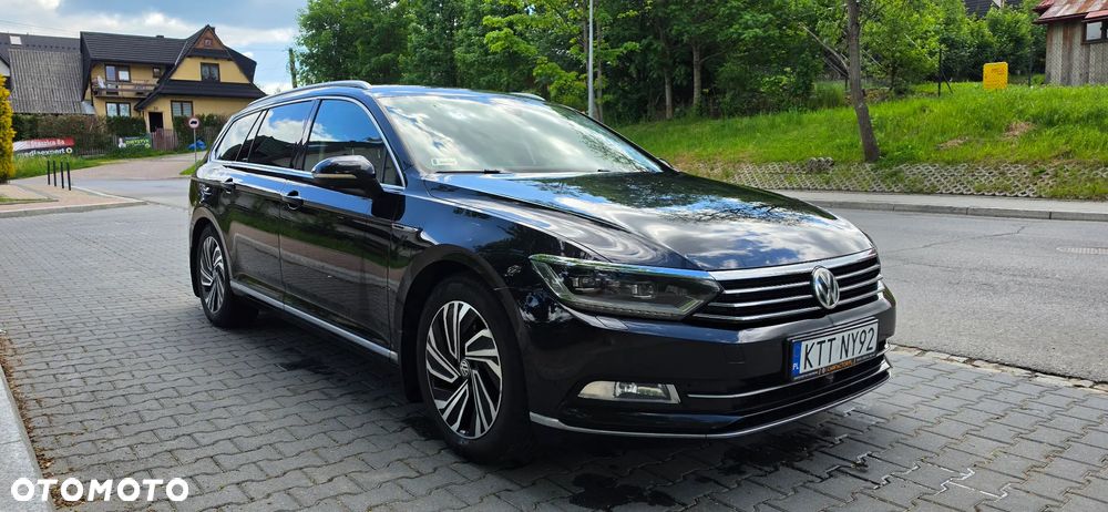 Volkswagen Passat - 1
