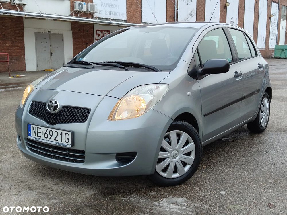 Toyota Yaris 1.3 Luna A/C - 2