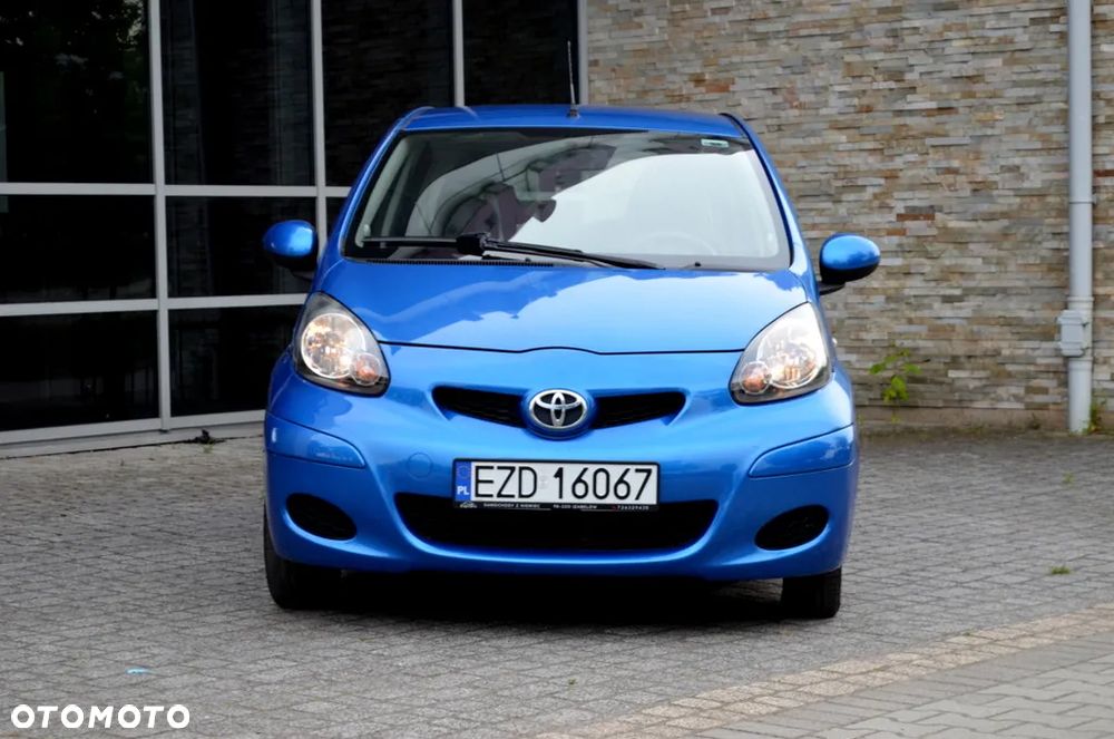 Toyota Aygo CoolBlue - 11