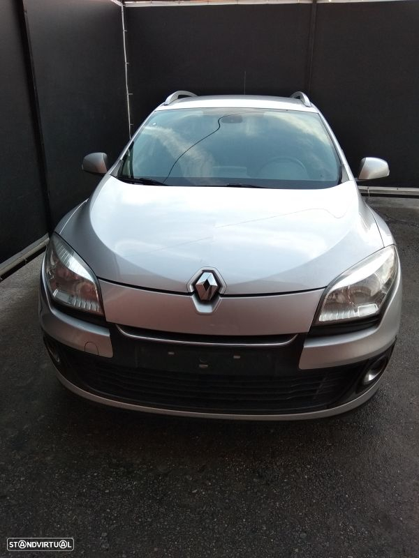 Para Peças Renault Megane Iii Três Volumes - 2