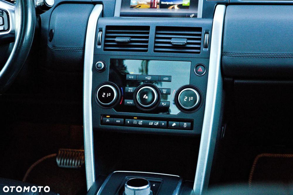 Land Rover Discovery Sport 2.0 TD4 HSE - 37