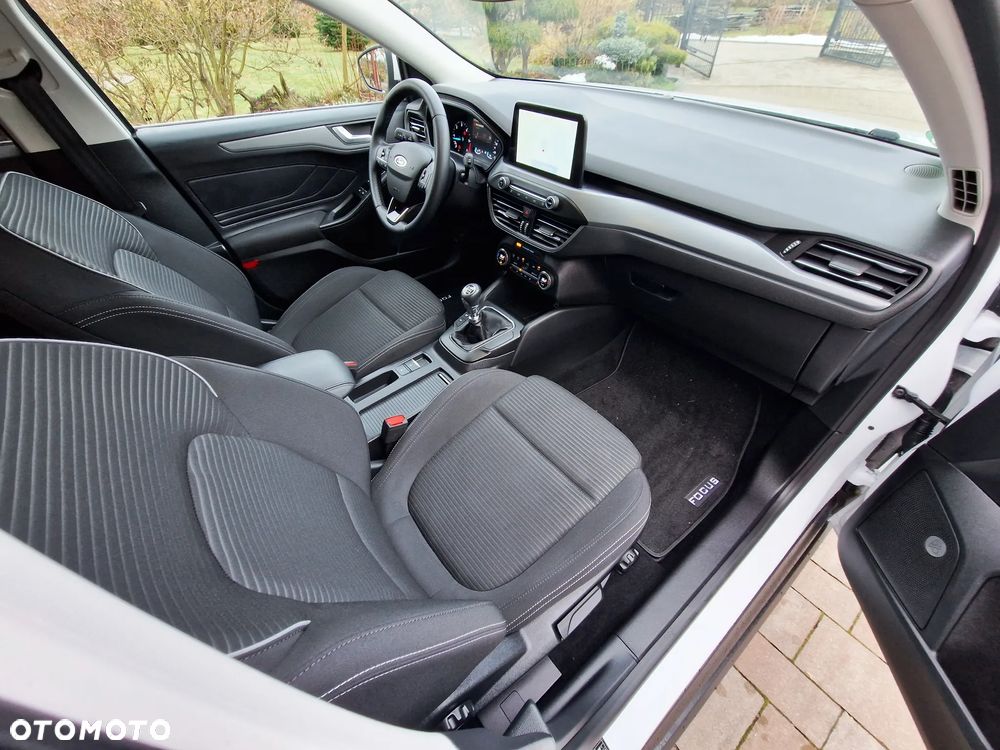 Ford Focus 1.5 TDCi Titanium ASS - 8