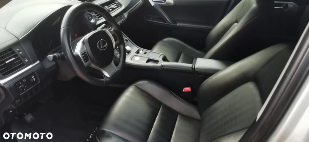 Lexus CT 200h Prestige - 19