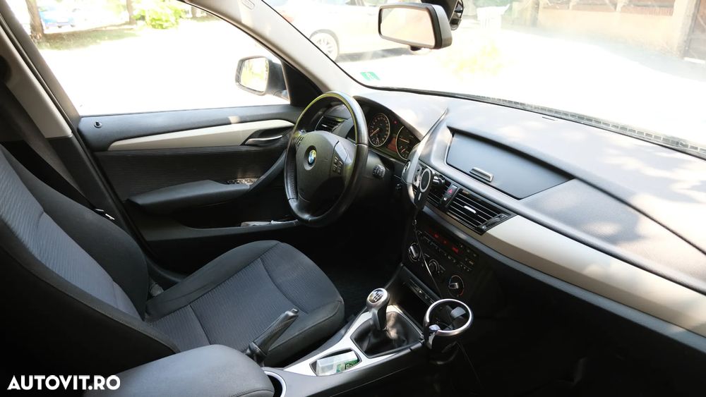 BMW X1 xDrive18d - 12