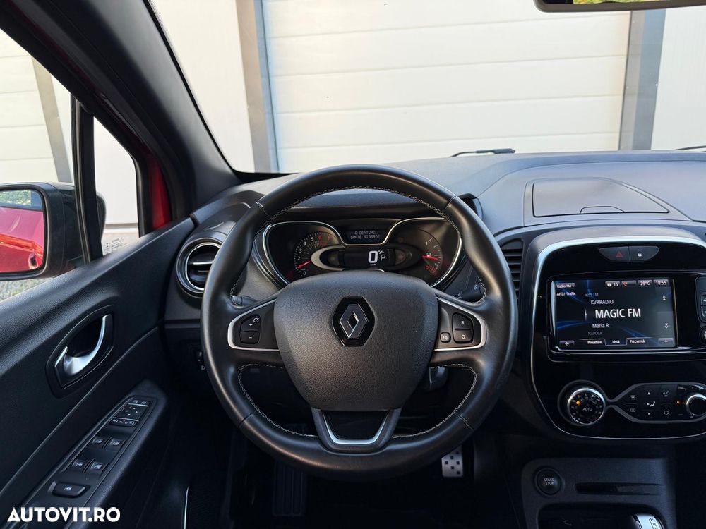 Renault Captur TCe 150 EDC GPF BOSE EDITION - 22