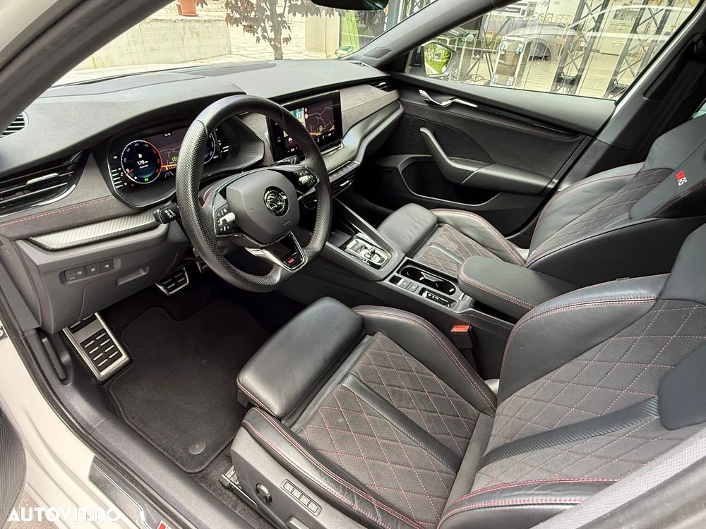 Skoda Octavia 2.0 TDI DSG RS Plus - 3