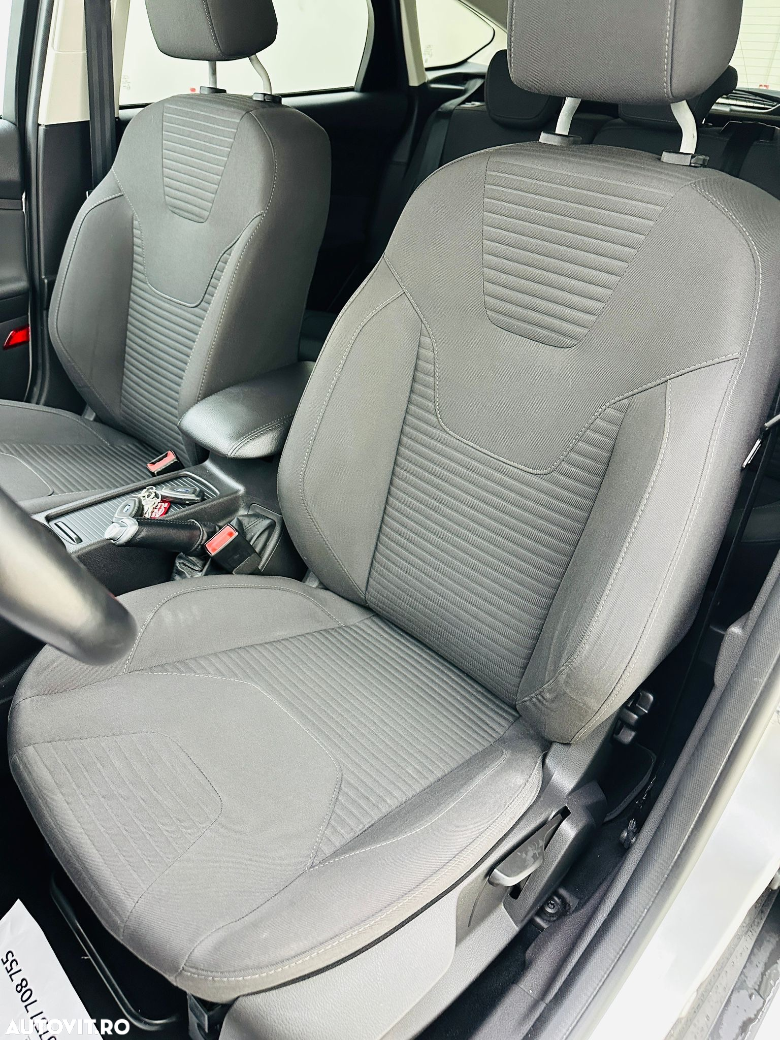 Ford Focus - 24