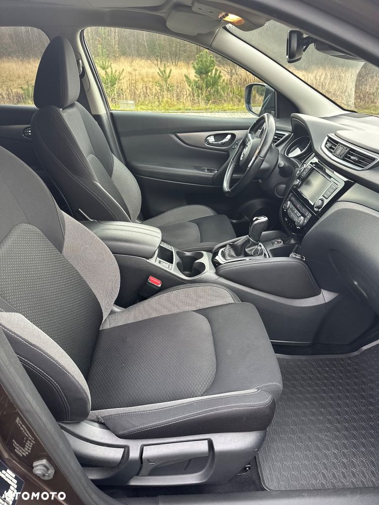 Nissan Qashqai 1.3 DIG-T N-Connecta DCT - 20